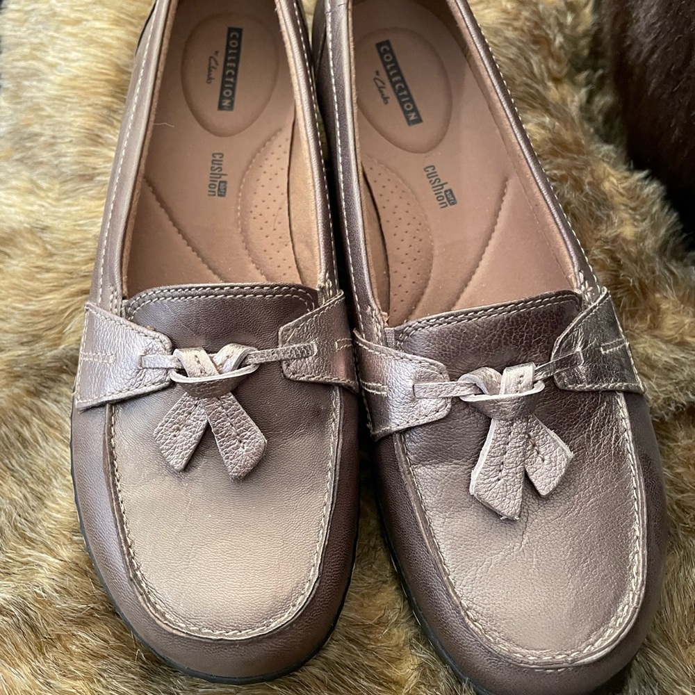 Clarks women’s shoes size 9 1/2 medium